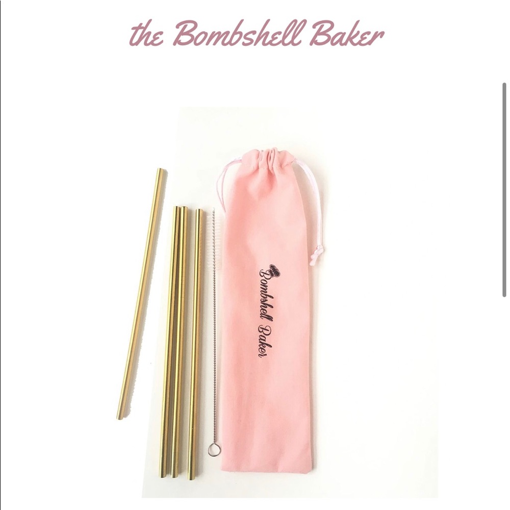 Bombshell Baker Straws Brand New